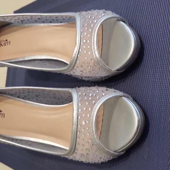 K & M sparkly open toed evening shoes. - Picture 5 of 13